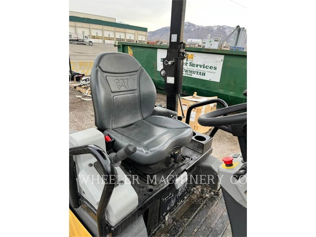 CAT CB2.7 GC Twin drum rollers