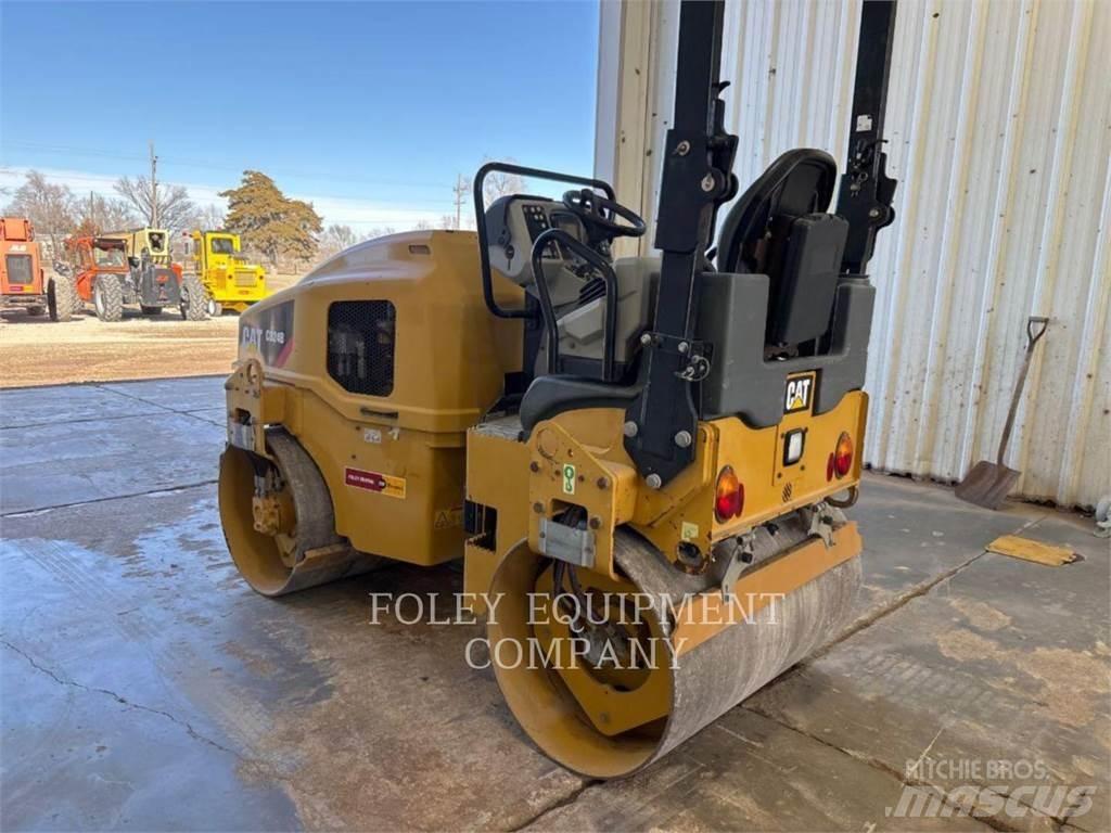CAT CB24B Soil compactors