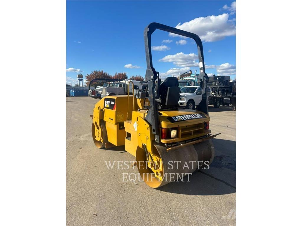 CAT CB34 Twin drum rollers