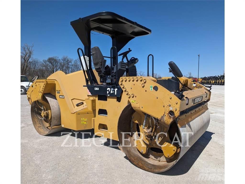 CAT CB64 Soil compactors
