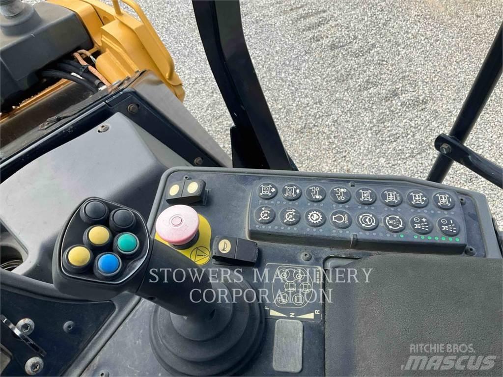 CAT CB64B Soil compactors