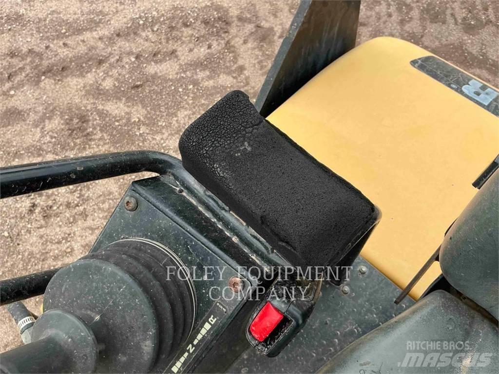 CAT CC34 Soil compactors