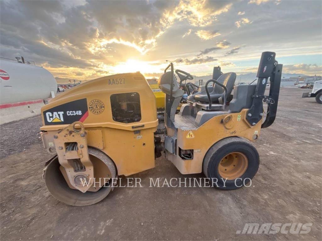 CAT CC34B Crawler loaders
