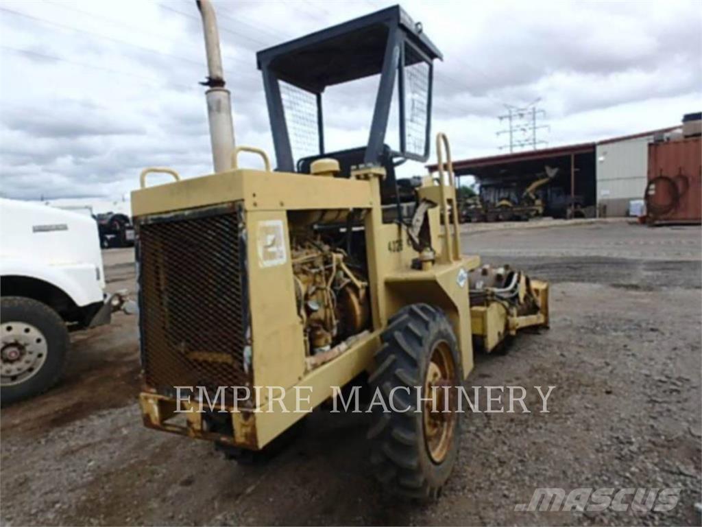 CAT CP323 Single drum rollers
