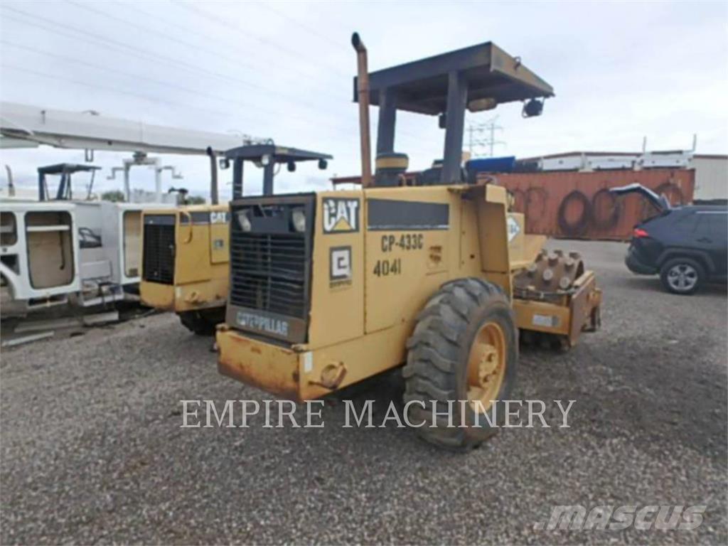 CAT CP433C Single drum rollers