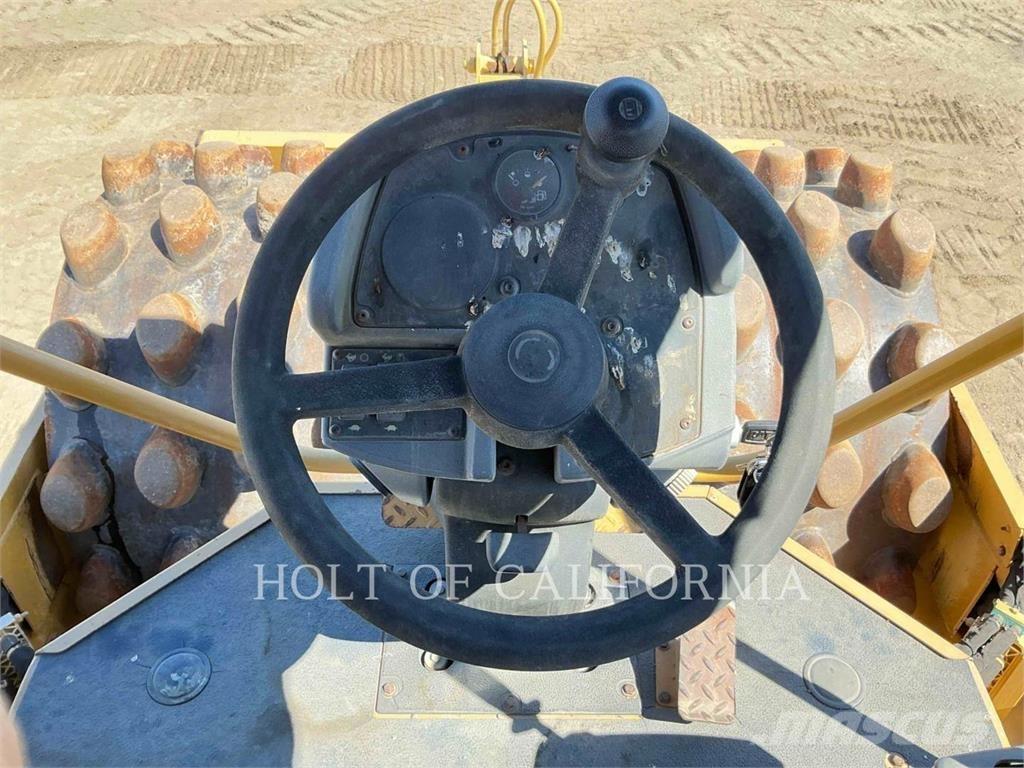 CAT CP56 Single drum rollers