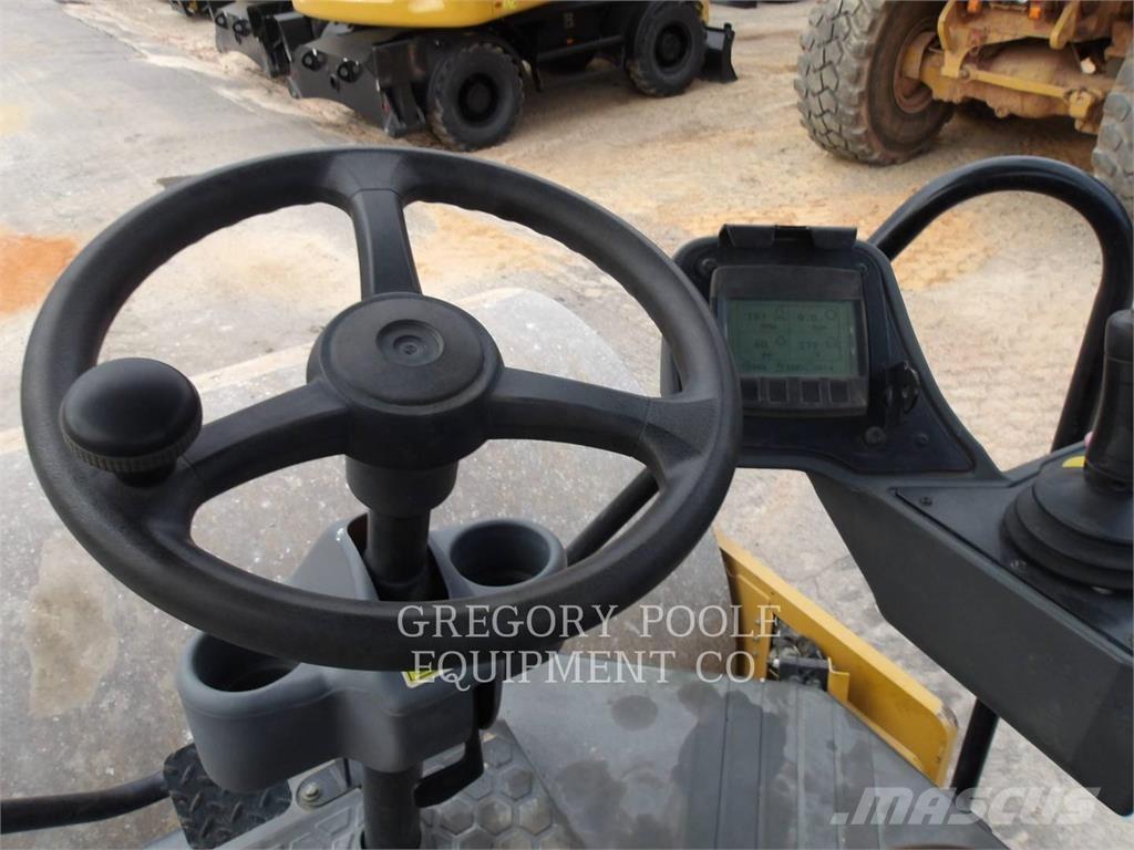 CAT CS56B Single drum rollers
