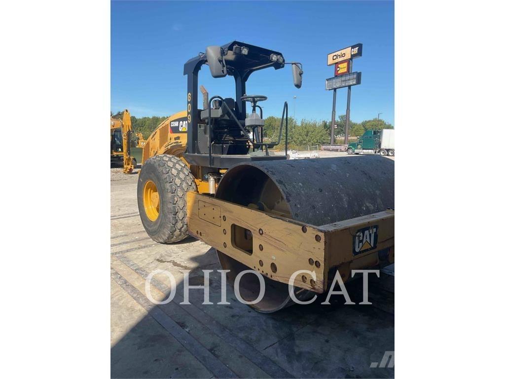 CAT CS56B Single drum rollers