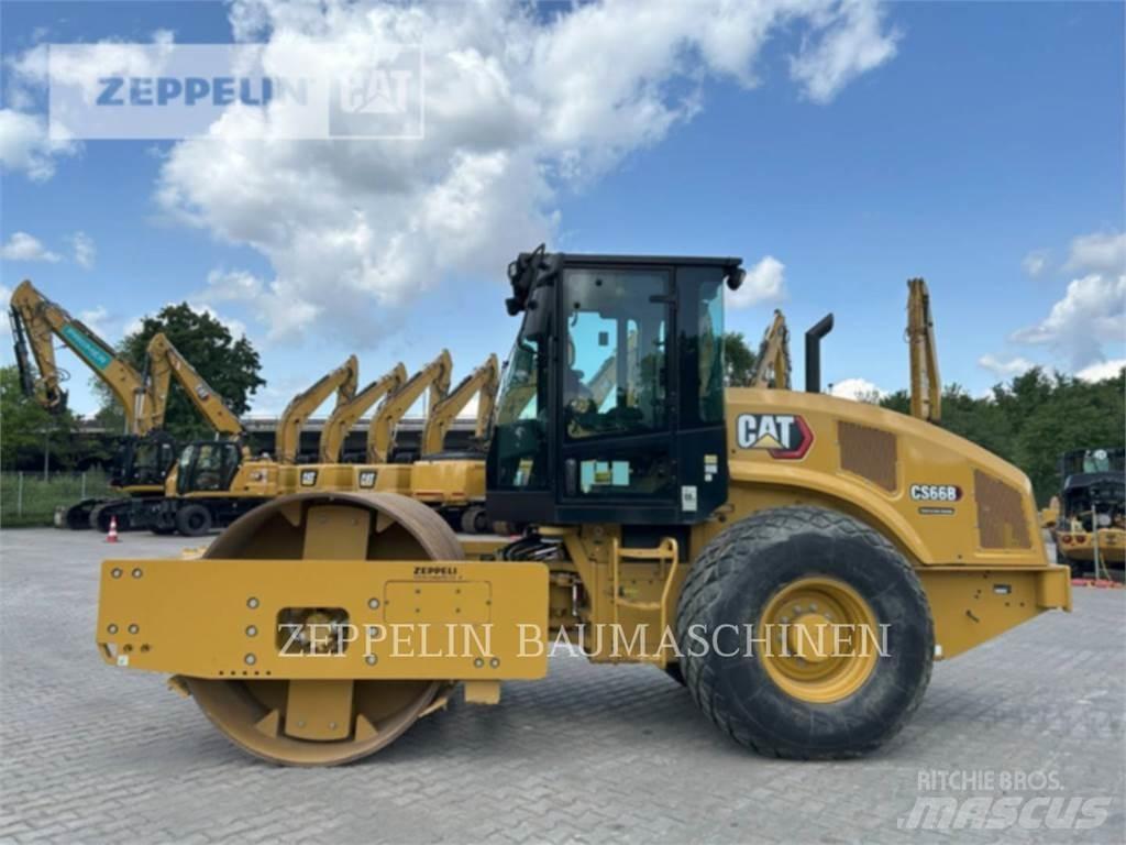 CAT CS66B Soil compactors