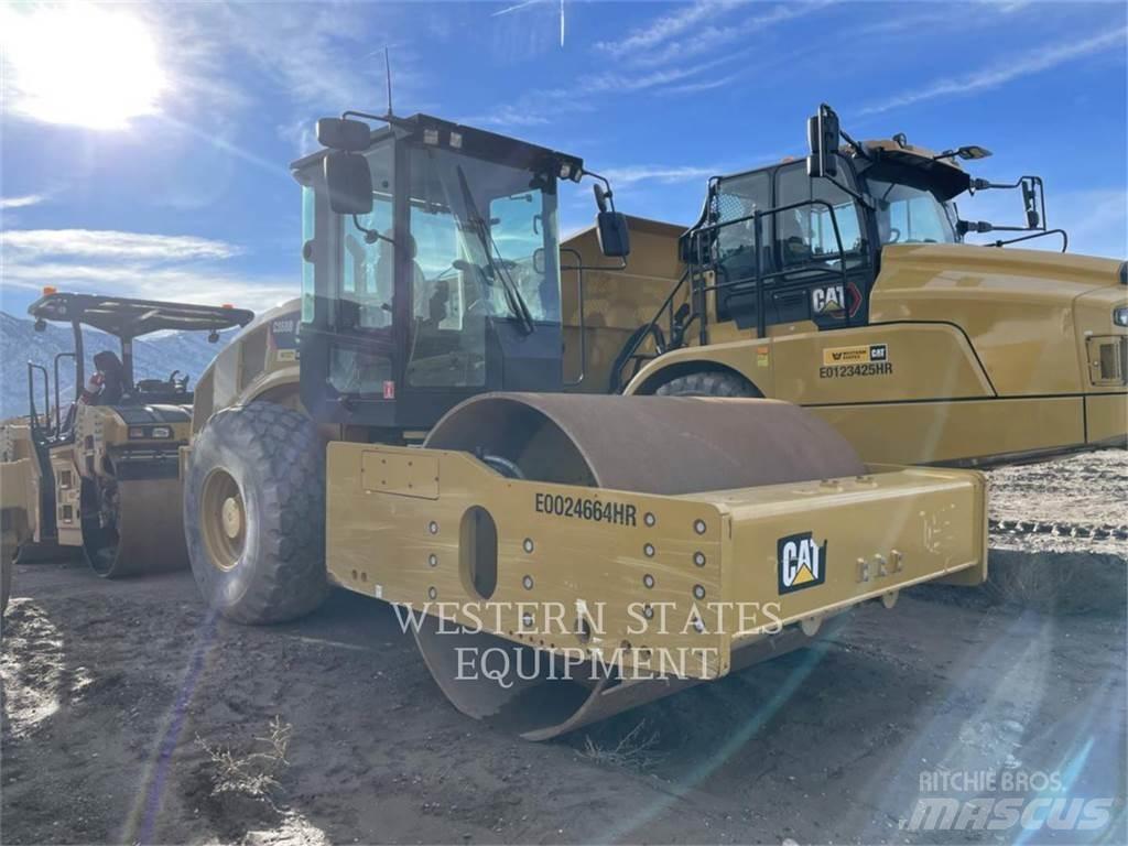 CAT CS68B Single drum rollers