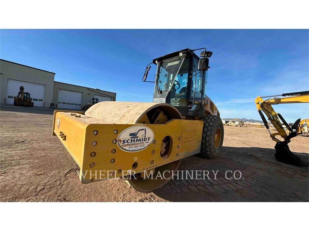 CAT CS74B Single drum rollers