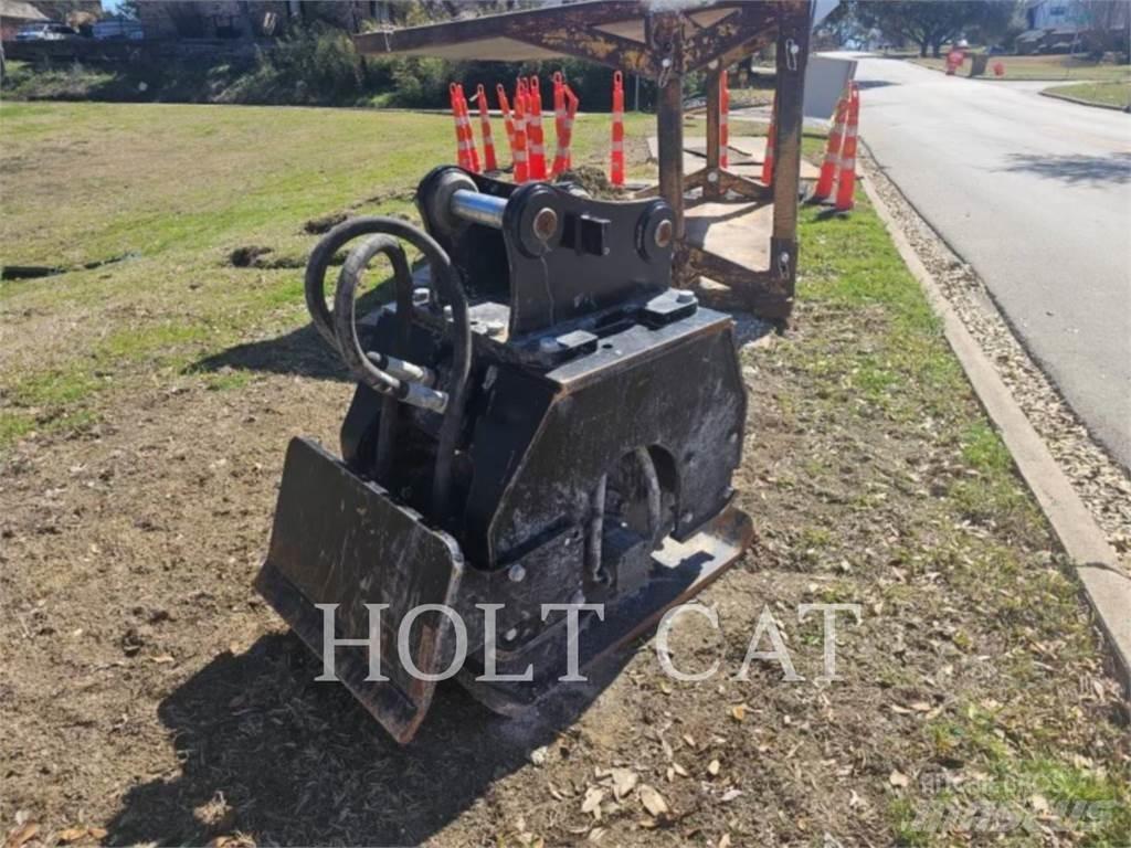 CAT CVP75 Plate compactors