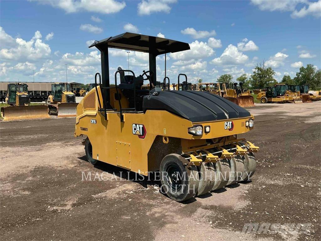 CAT CW16 Pneumatic tired rollers
