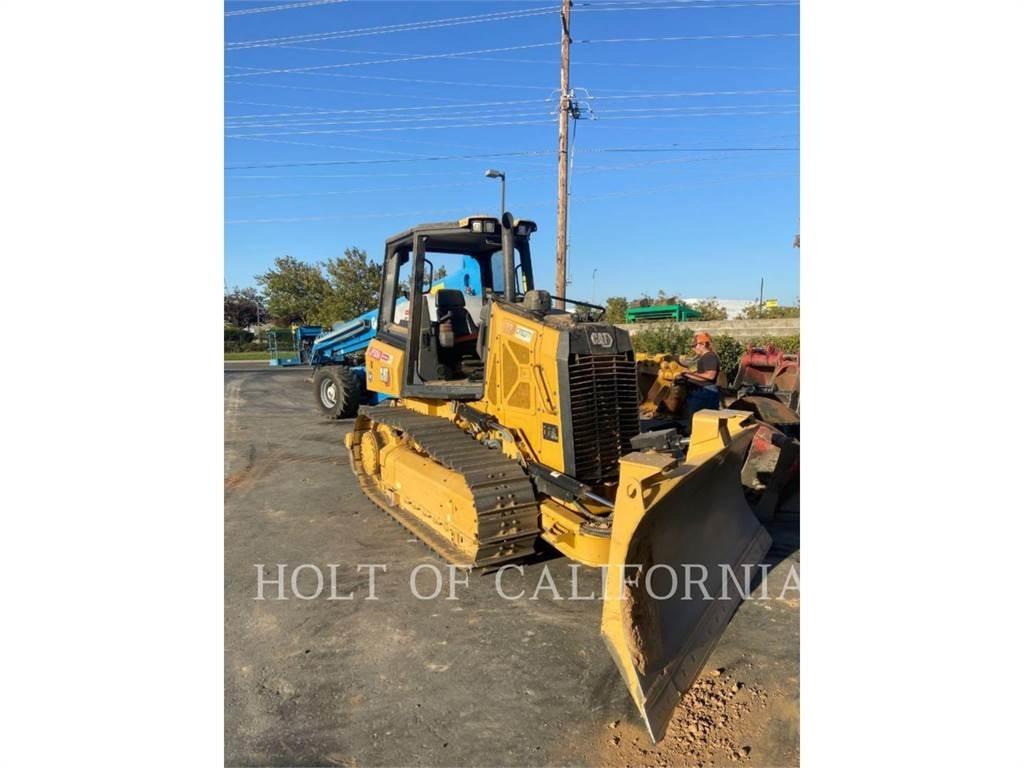 CAT D2 Crawler dozers