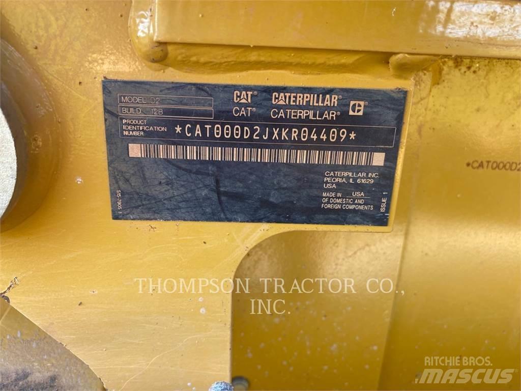 CAT D2LGP Crawler dozers