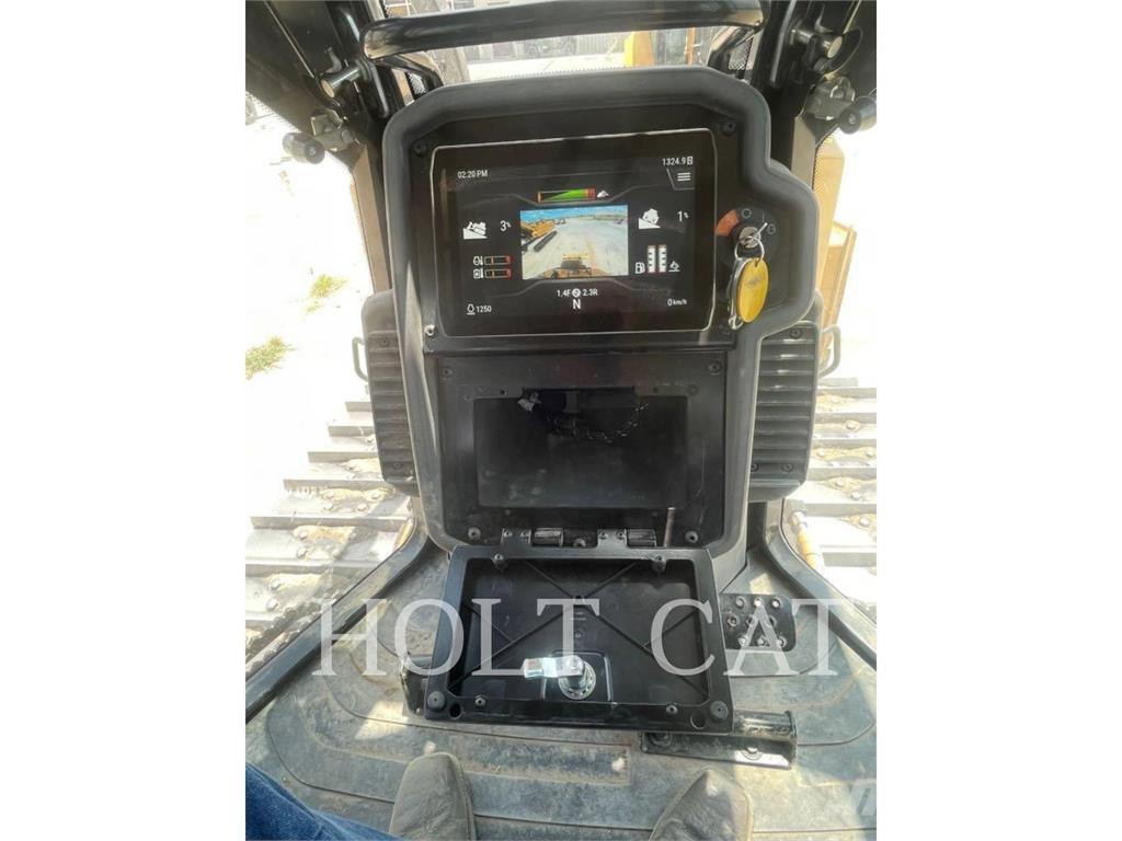 CAT D4 CAB Crawler dozers