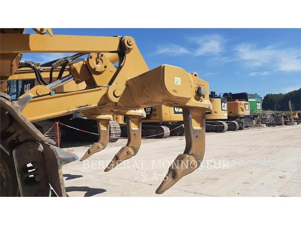 CAT D5 Crawler dozers
