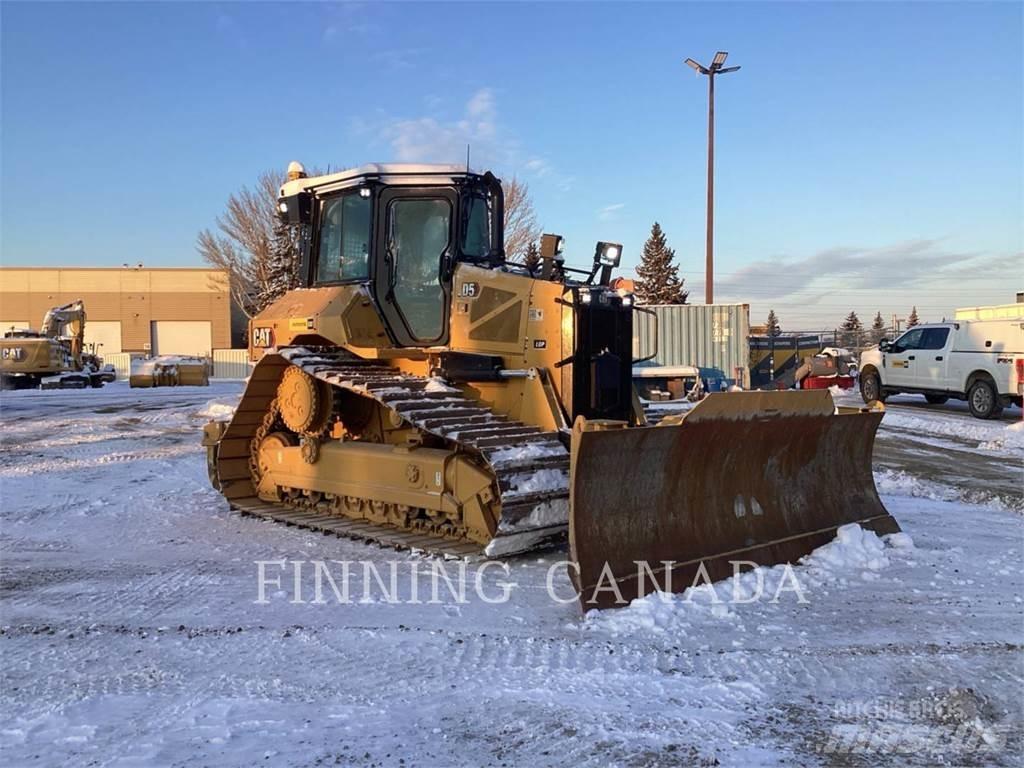 CAT D5-17 Crawler dozers