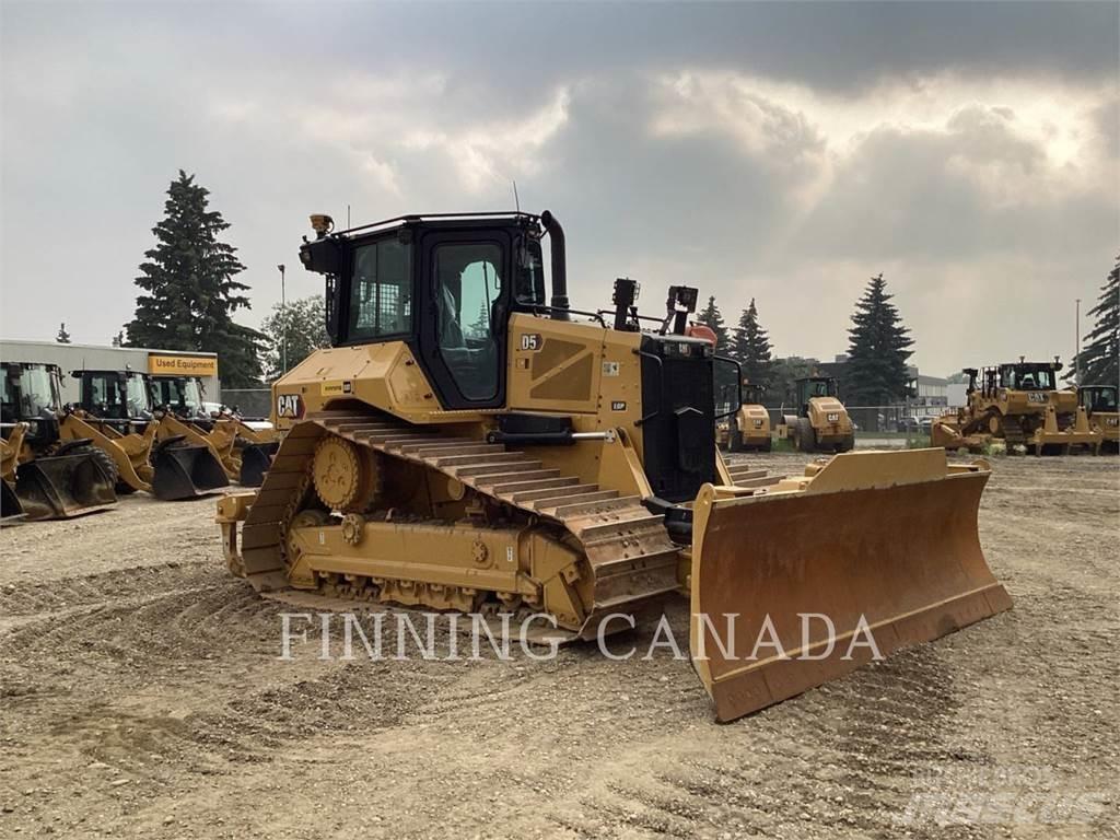 CAT D5-17 Crawler dozers