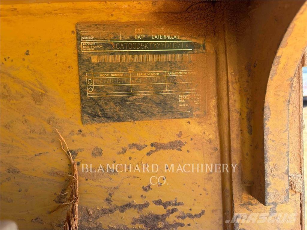 CAT D5K LGP Crawler dozers