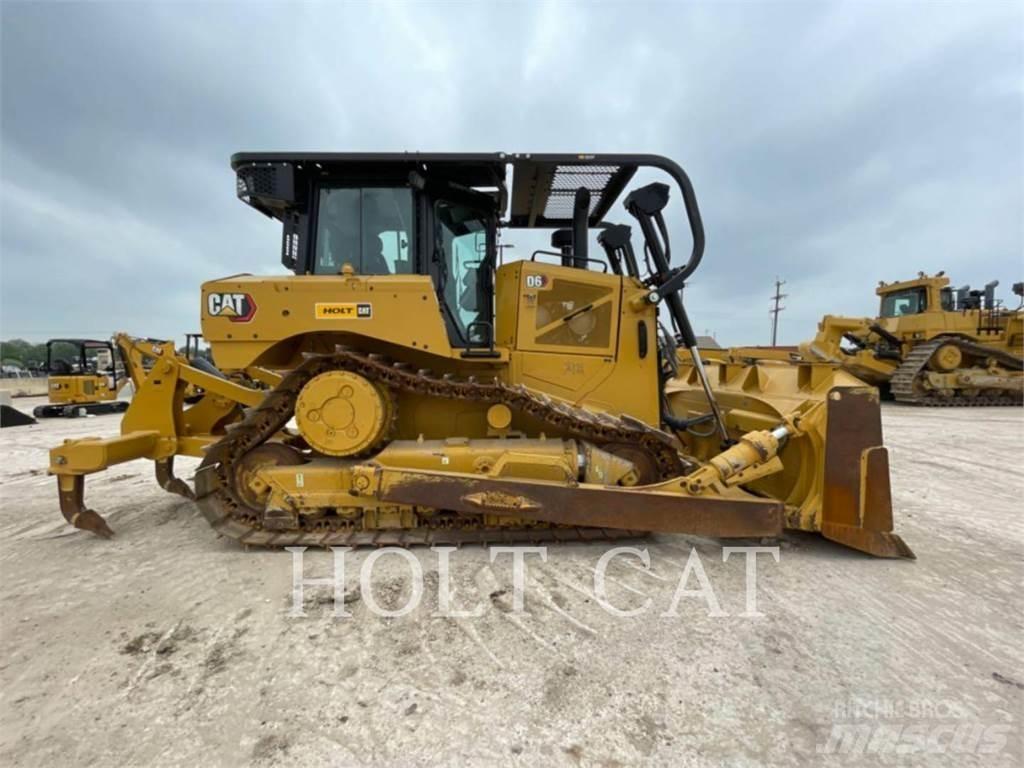 CAT D6 Crawler dozers