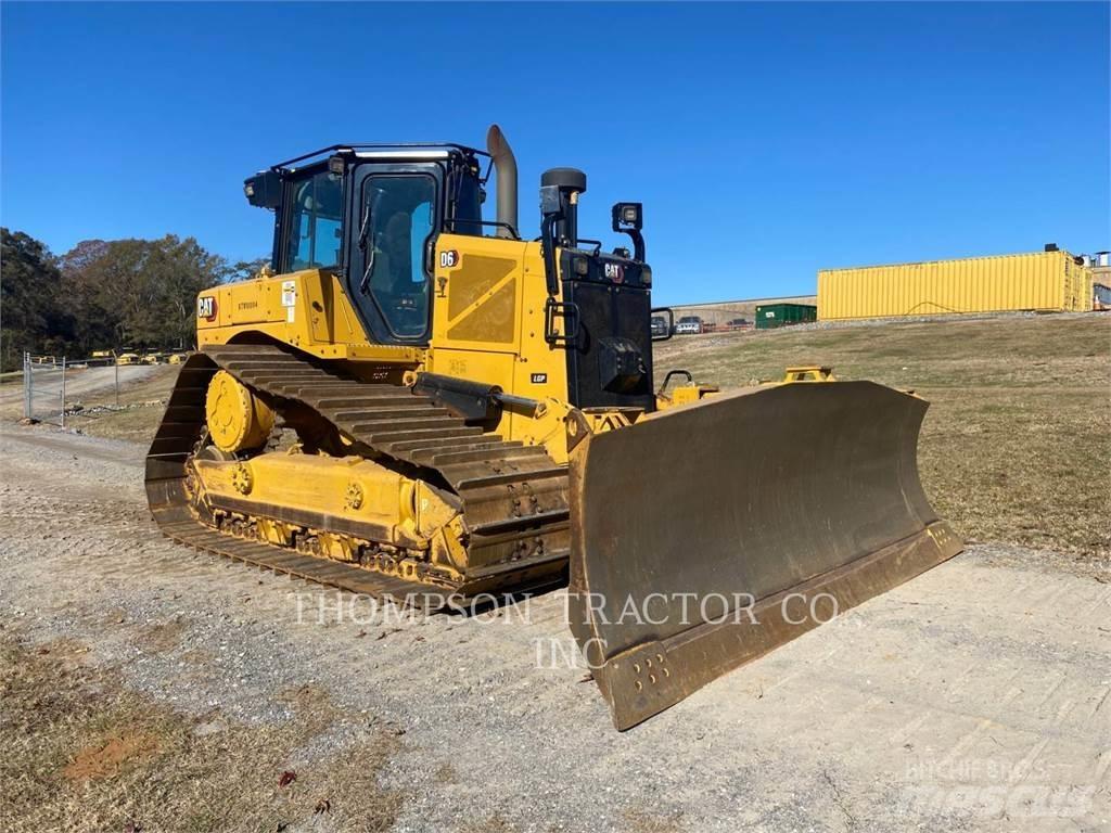 CAT D6 Crawler dozers