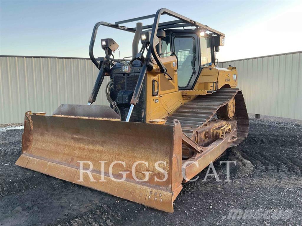 CAT D6 Crawler dozers
