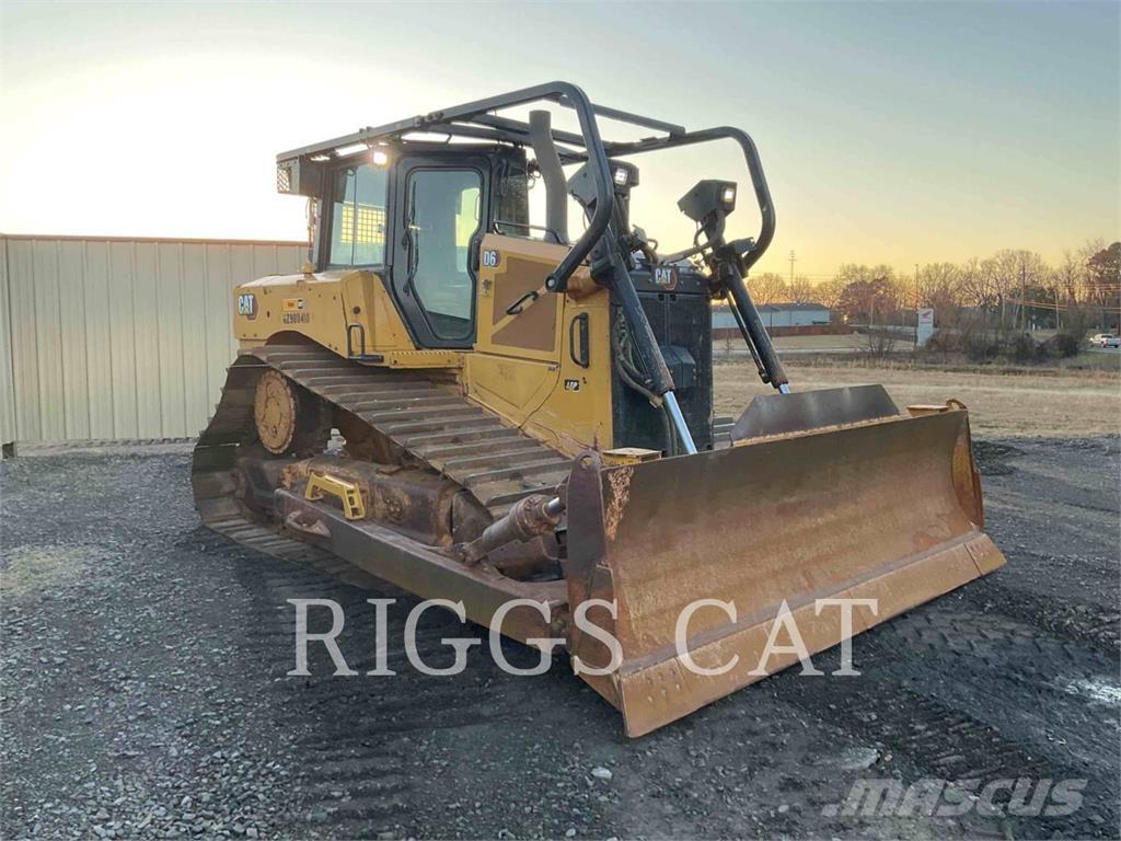 CAT D6 Crawler dozers