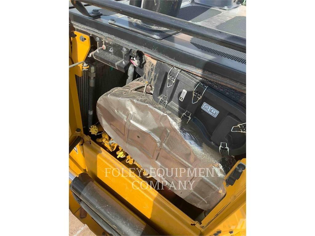 CAT D6-20V24I Crawler dozers