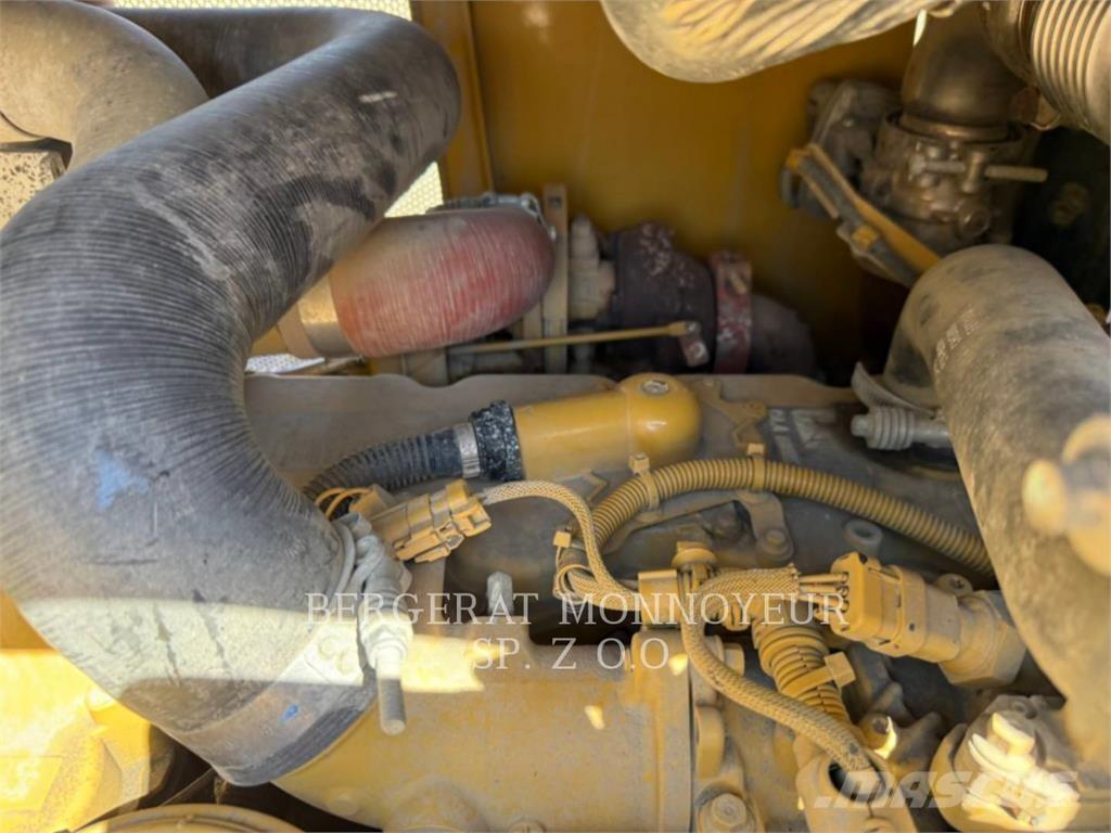 CAT D6K2LGP Crawler dozers