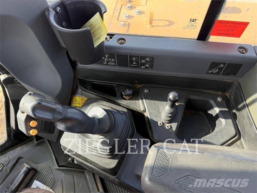 CAT D6LGP Crawler dozers