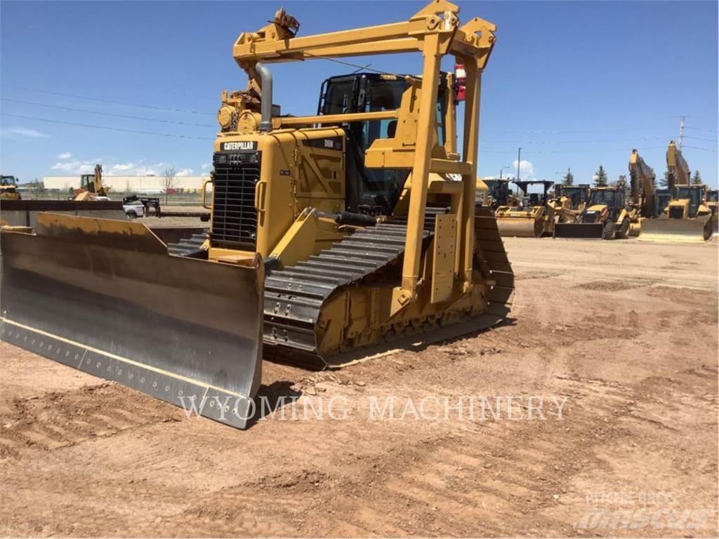 CAT D6N LGP Pipe layer dozers