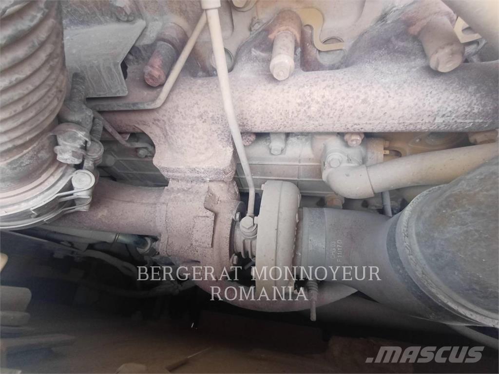 CAT D6NXL Crawler dozers