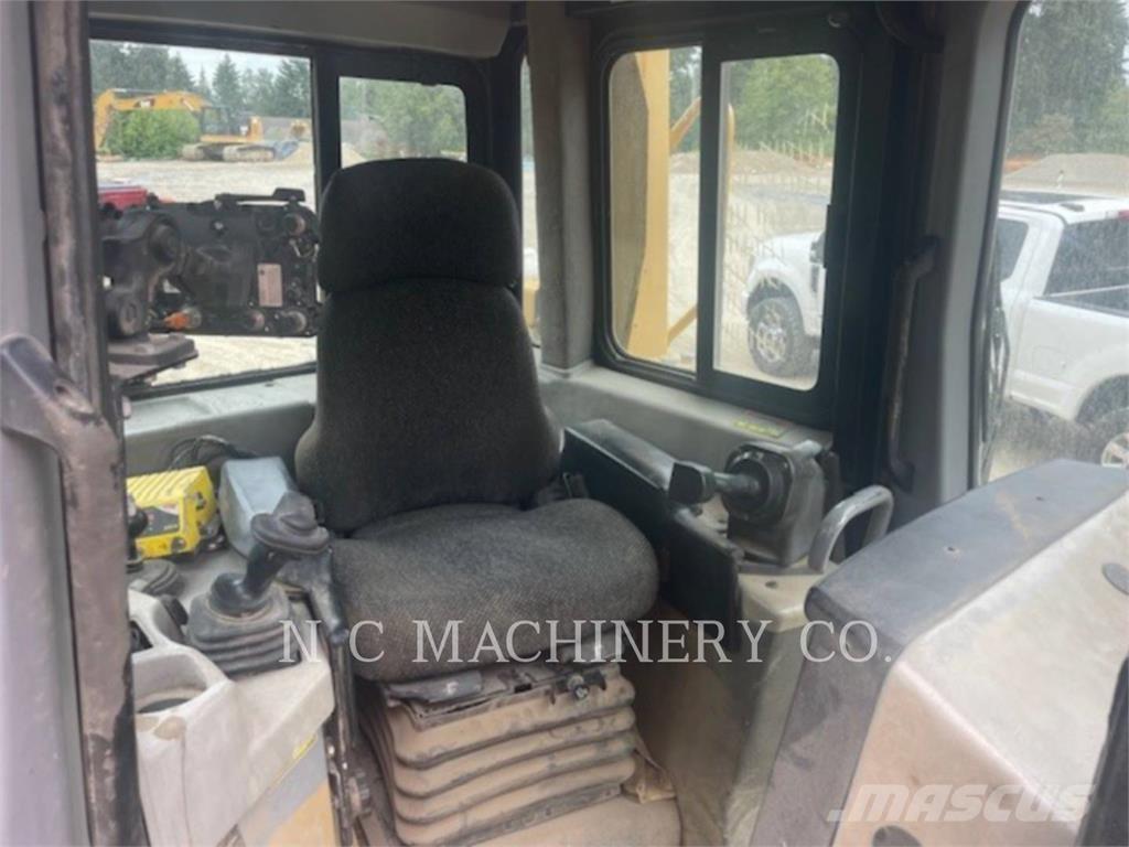 CAT D6R XLVPAT Crawler dozers