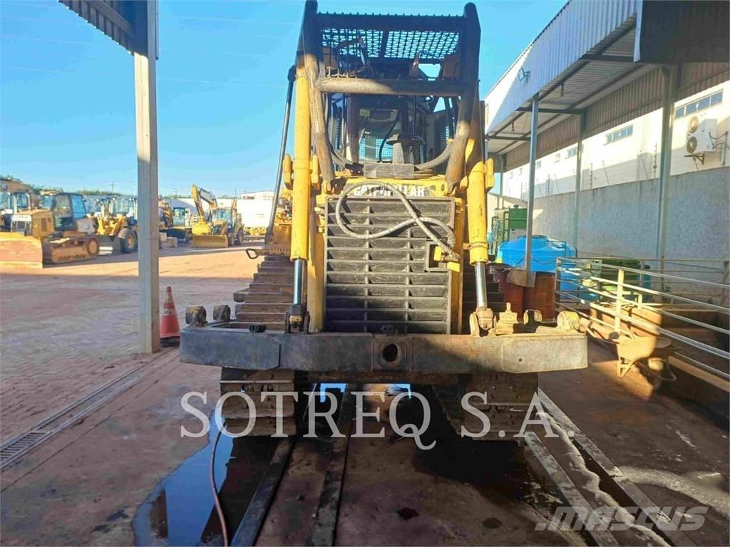 CAT D6T Crawler dozers