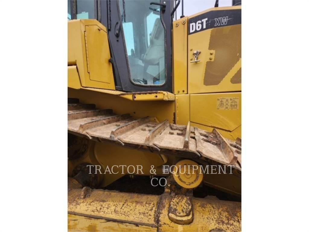 CAT D6T Crawler dozers