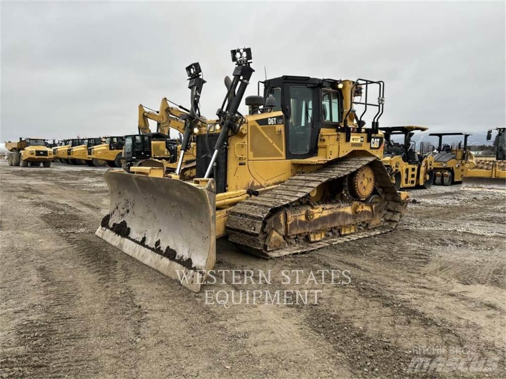 CAT D6T Crawler dozers