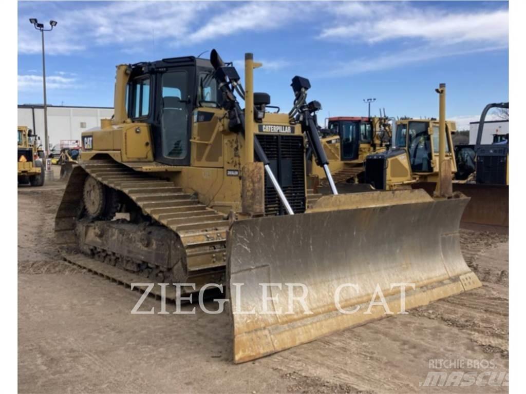 CAT D6T Crawler dozers