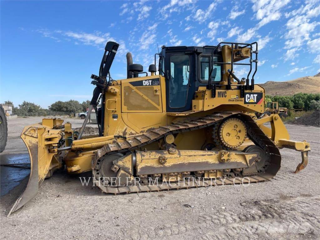 CAT D6T LGP VP Crawler dozers