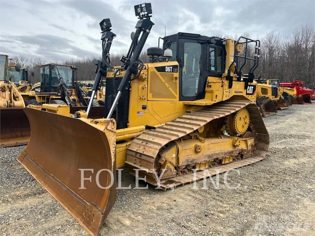 CAT D6TVP Crawler dozers