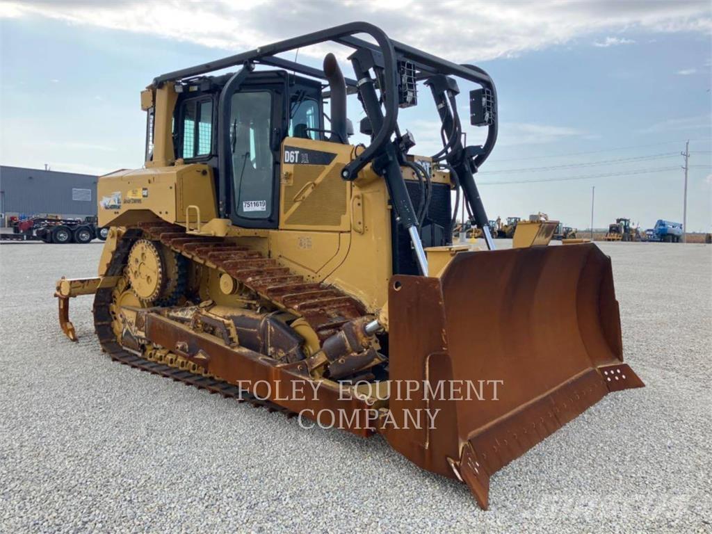CAT D6TXLSUA Crawler dozers