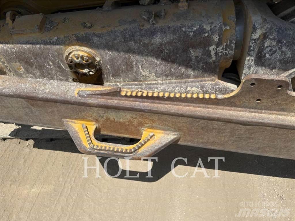CAT D7 Crawler dozers