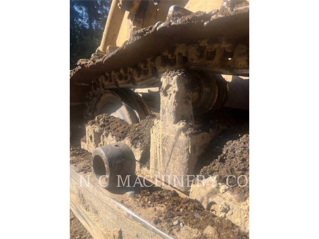 CAT D7G Crawler dozers