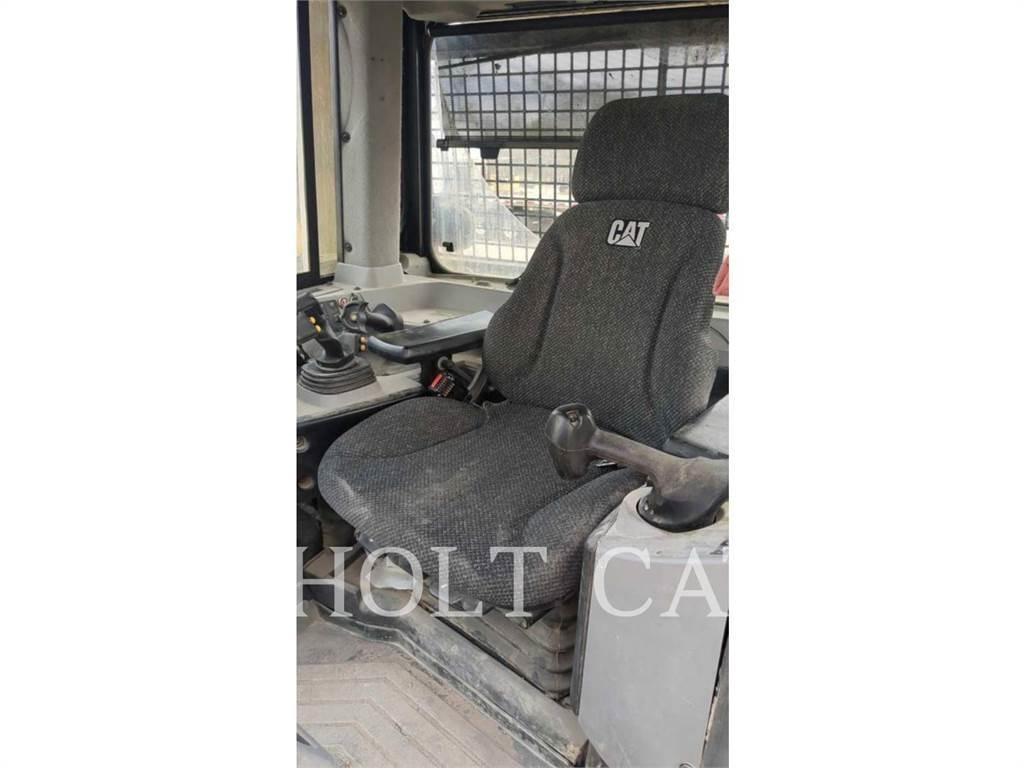 CAT D8T Crawler dozers