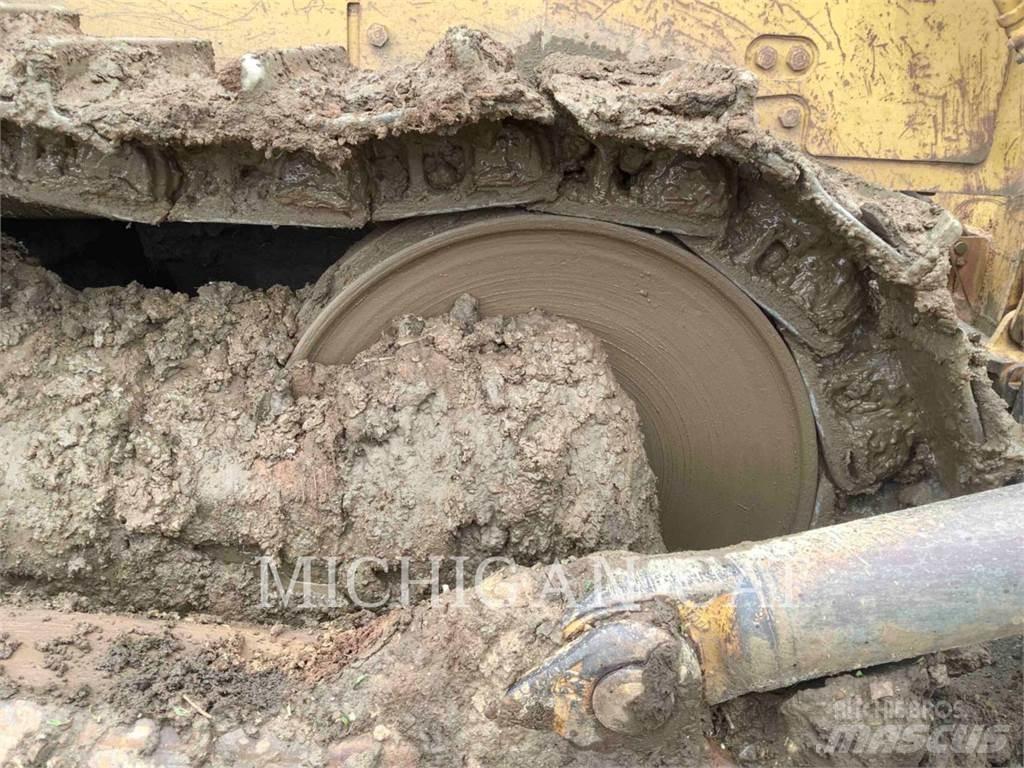 CAT D9H Crawler dozers