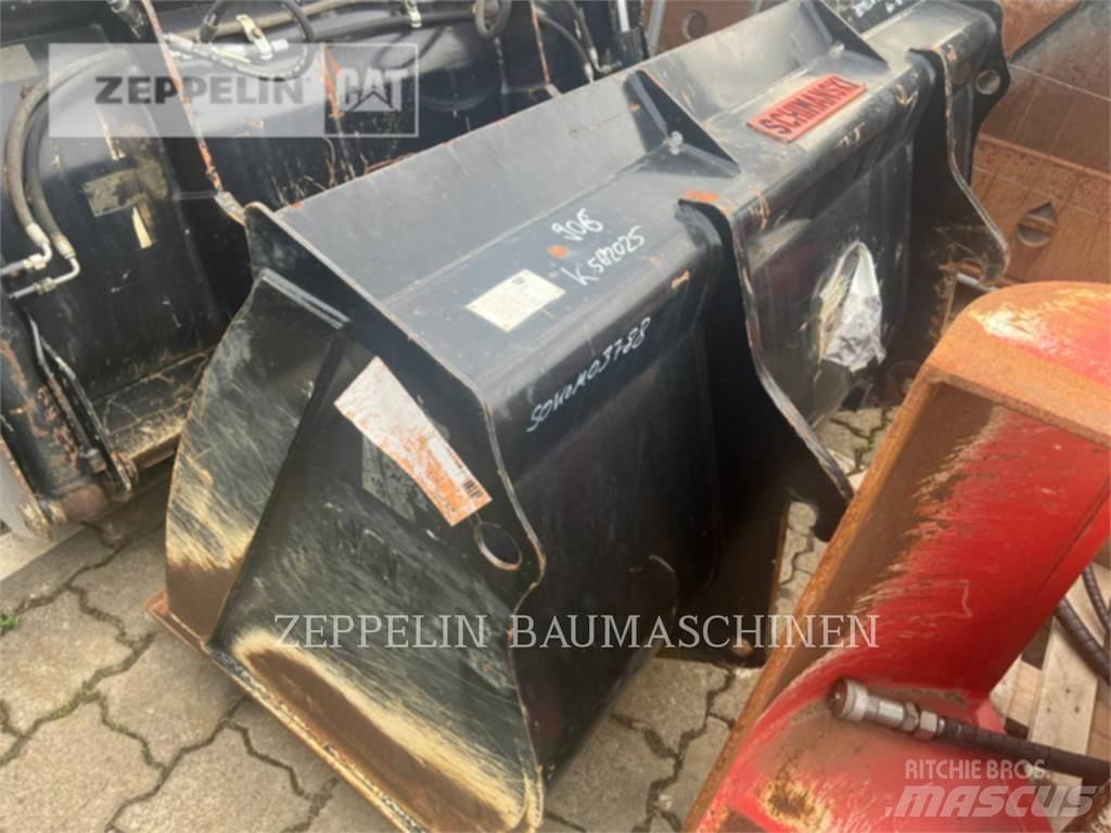 CAT ERDBAUSCHAUFEL Buckets