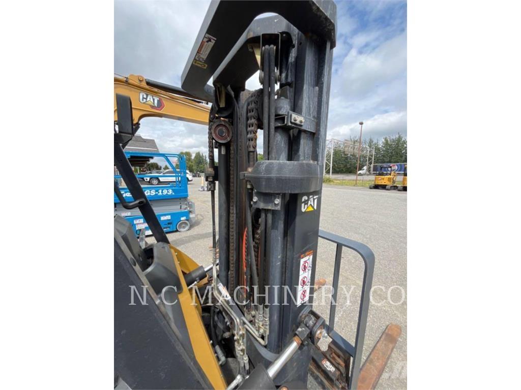 CAT GP30N5 LPG trucks