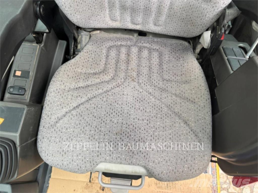 CAT M314F Wheeled excavators