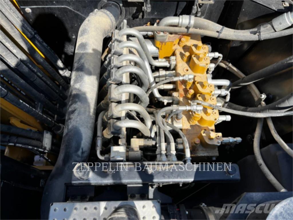 CAT M315F Wheeled excavators