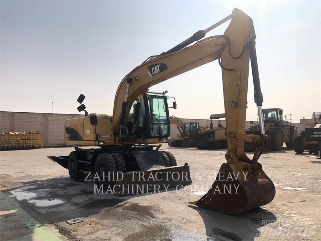 CAT M317D Wheeled excavators